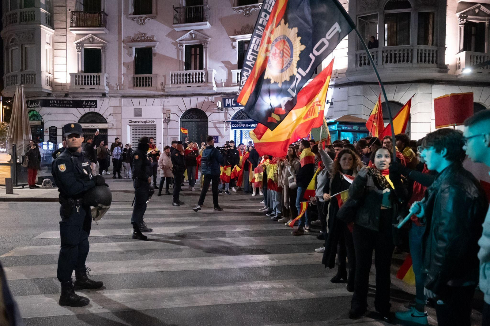 Galería de fotos: Manifestación contra la amnistía por las calles de Granada