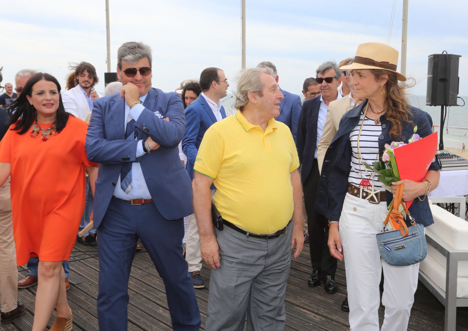 La Infanta Doña Elena asiste a varios talleres de prevención de la fundación Mapfre, en imágenes