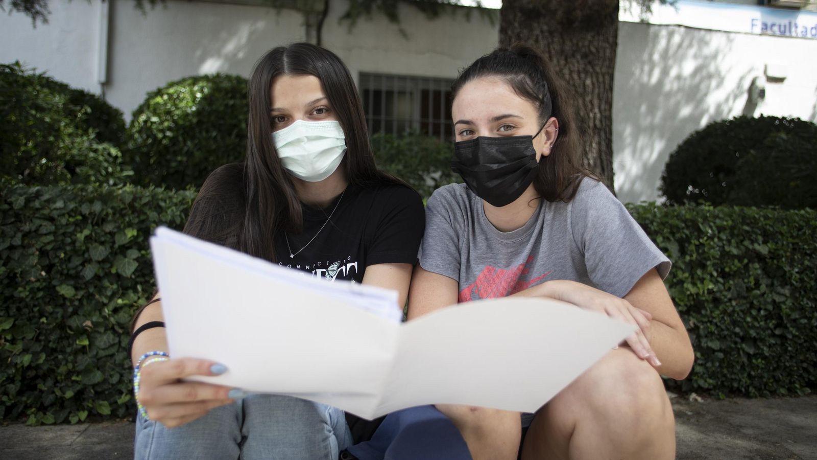 Yurema Marín y Silvia Tejero.