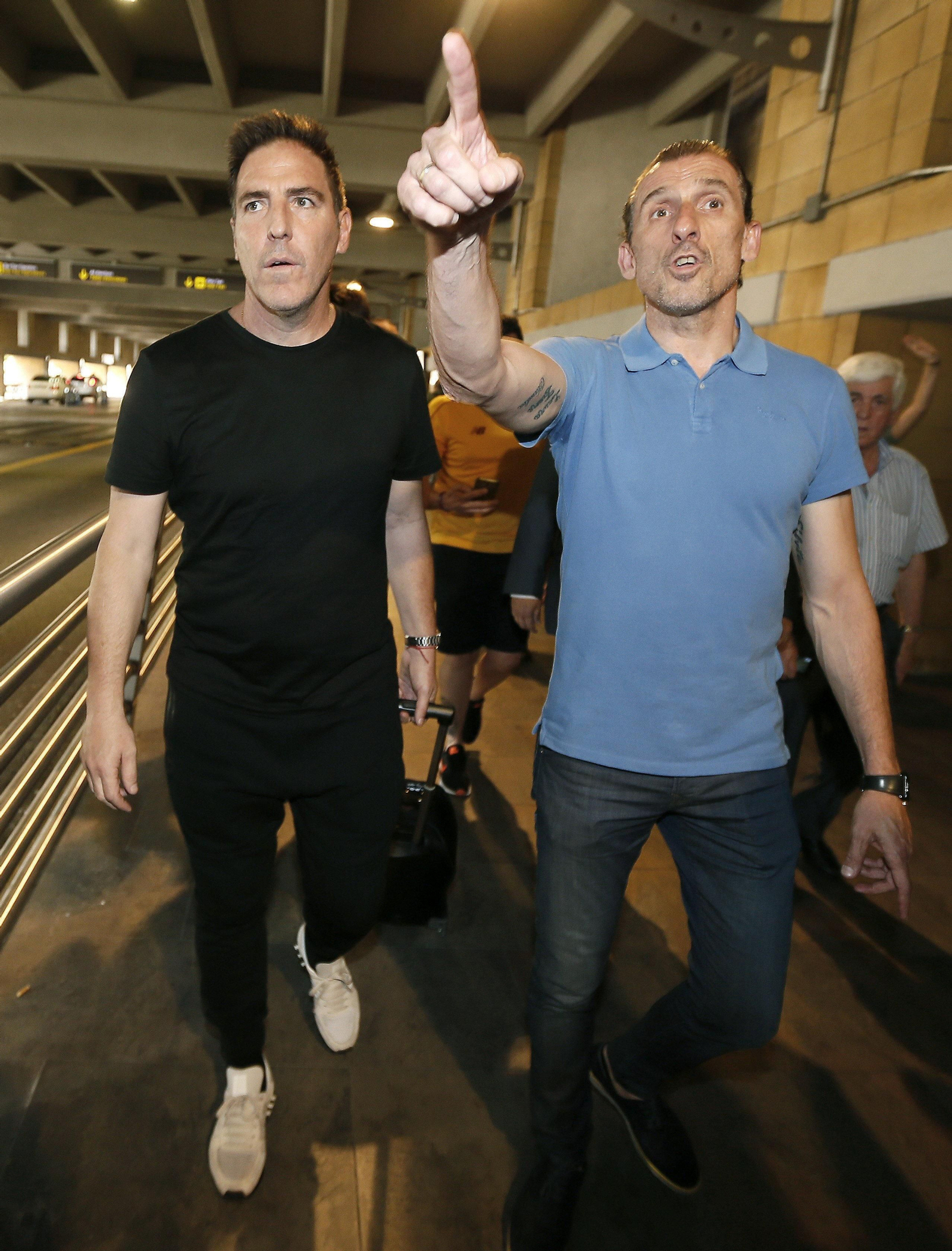 Óscar Arias, en el aeropuerto de San Pablo el día de la llegada de Berizzo.