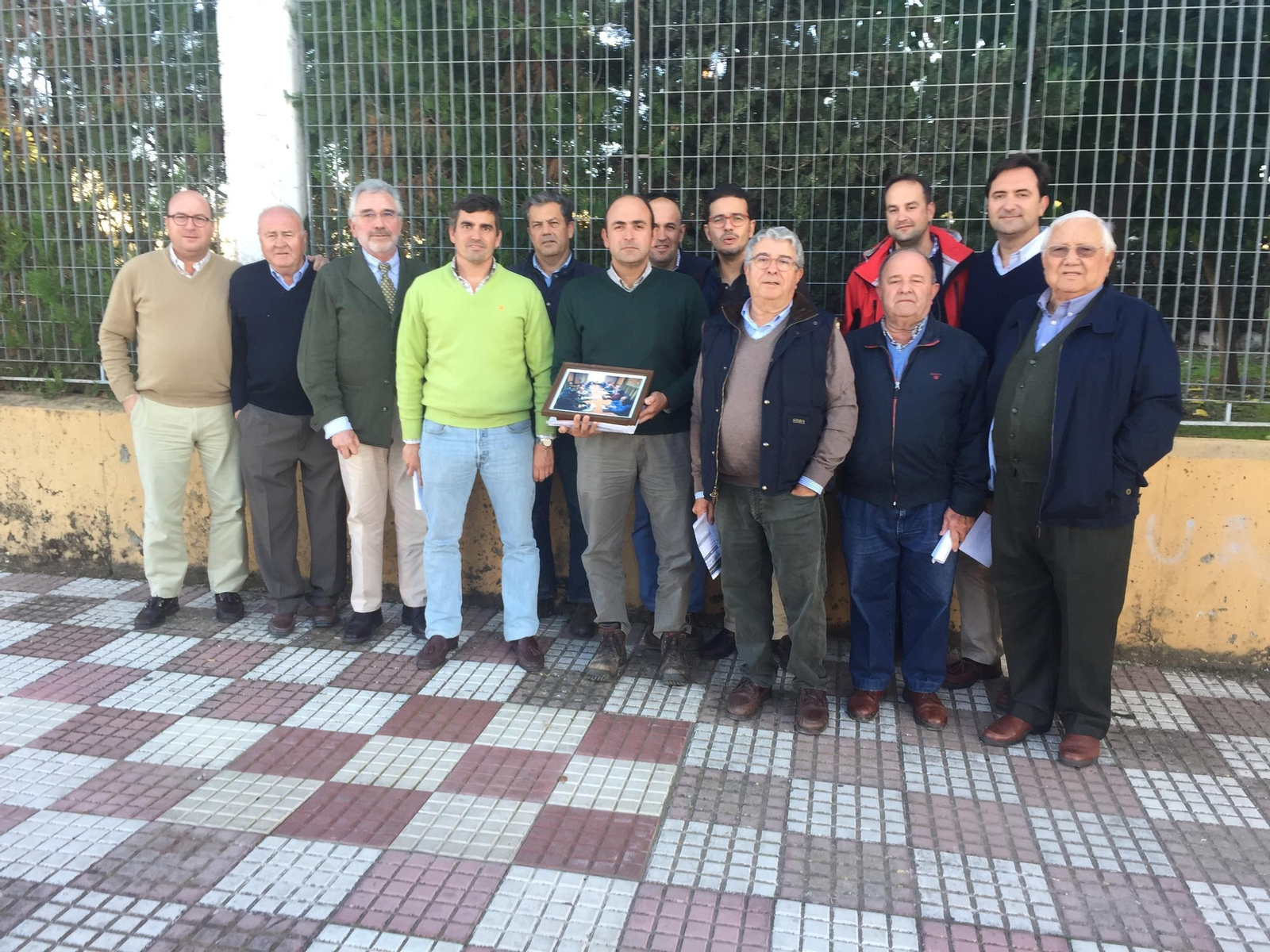 Integrantes de la mesa sectorial de la naranja, en su primera reunión en Fuente Palmera.