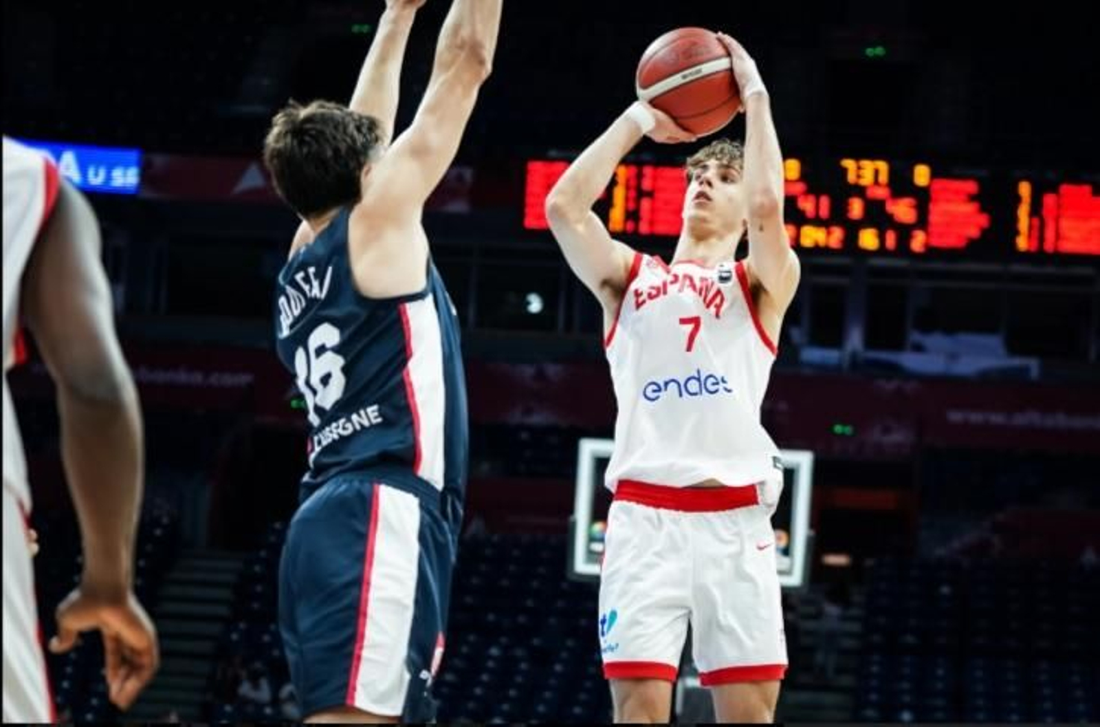 El show de Guille del Pino para dar el oro a España