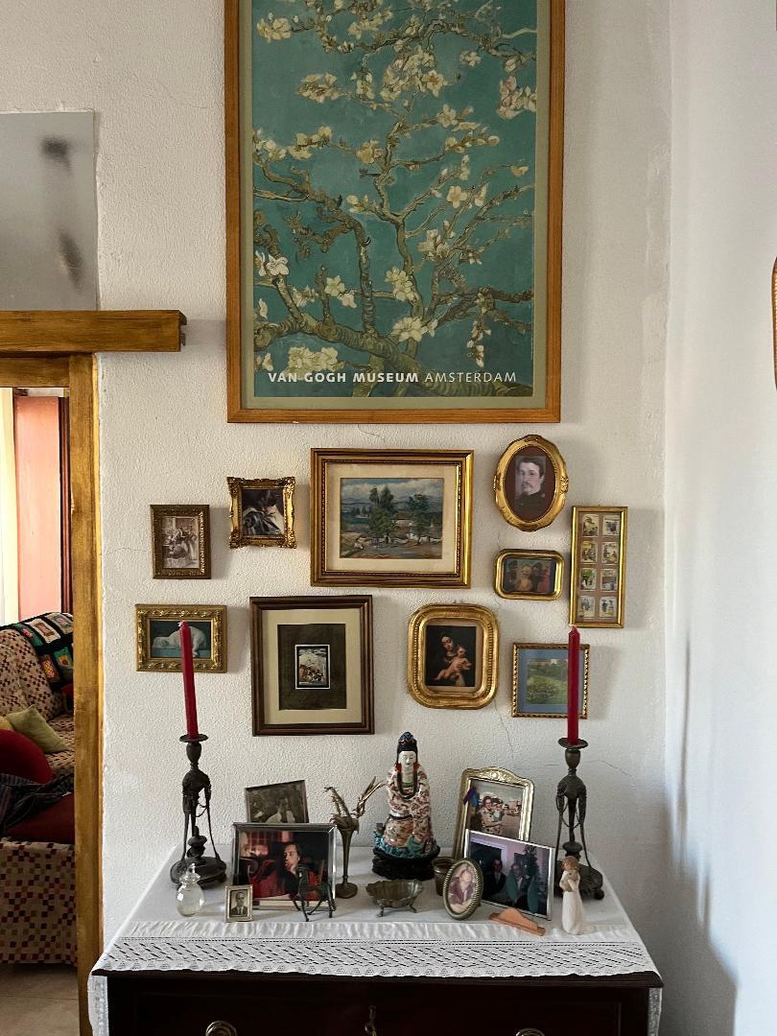 Así es la casa del Mentidero con obras de Costus