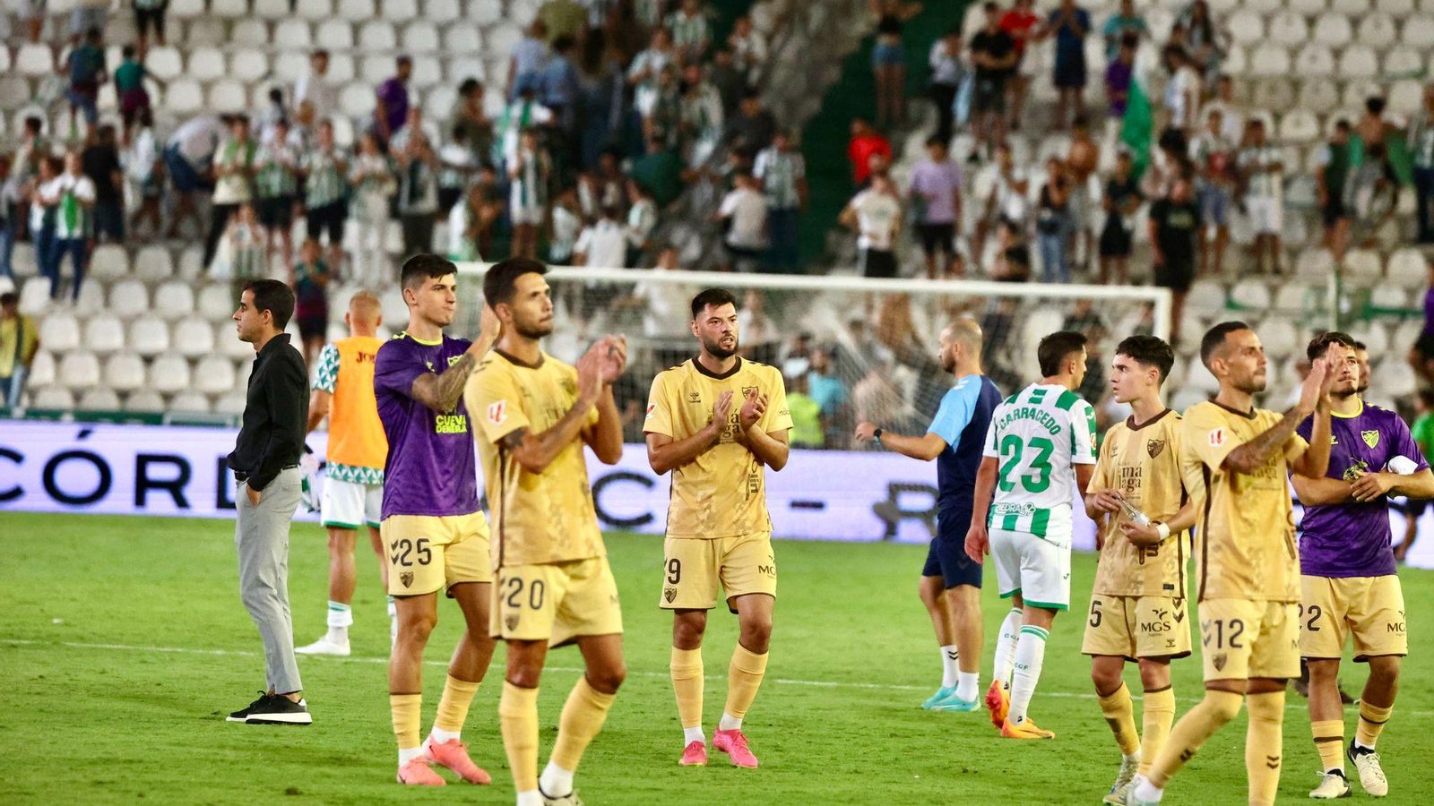 El Córdoba - Málaga CF, en fotos