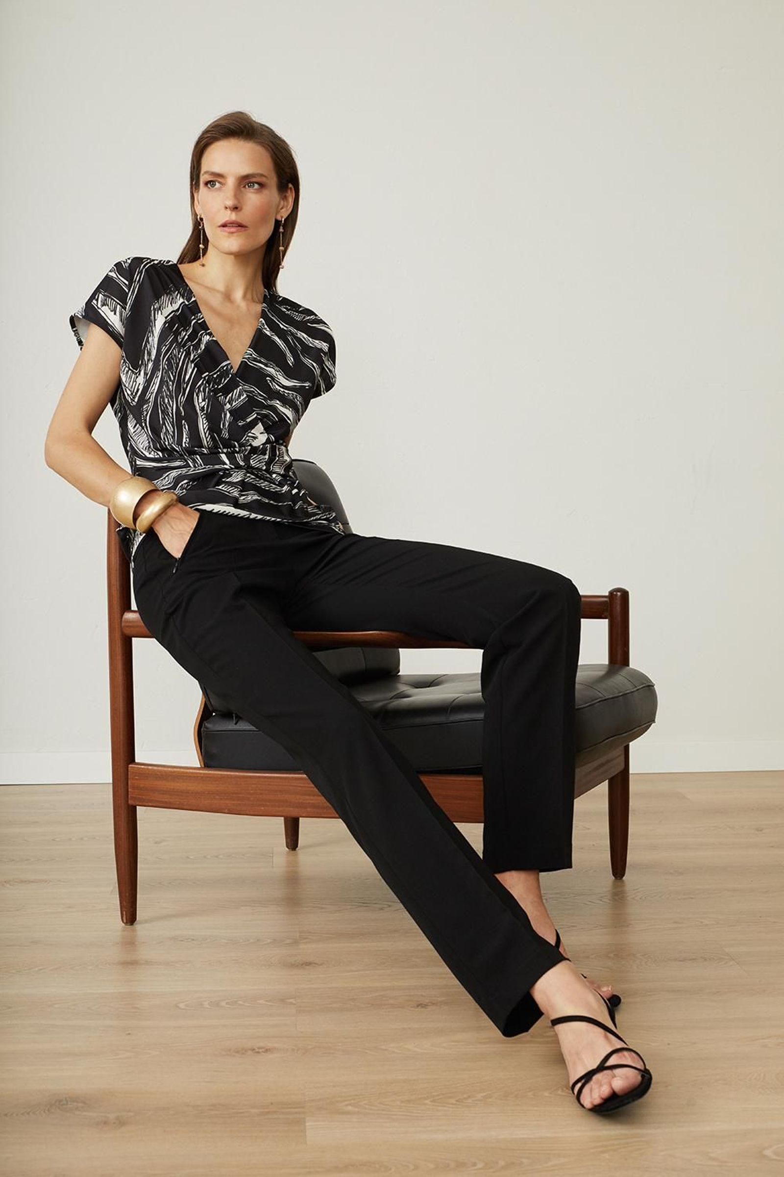 Una de las propuestas de la firma de moda femenina Paz Torras para su colección primavera-verano 2021.