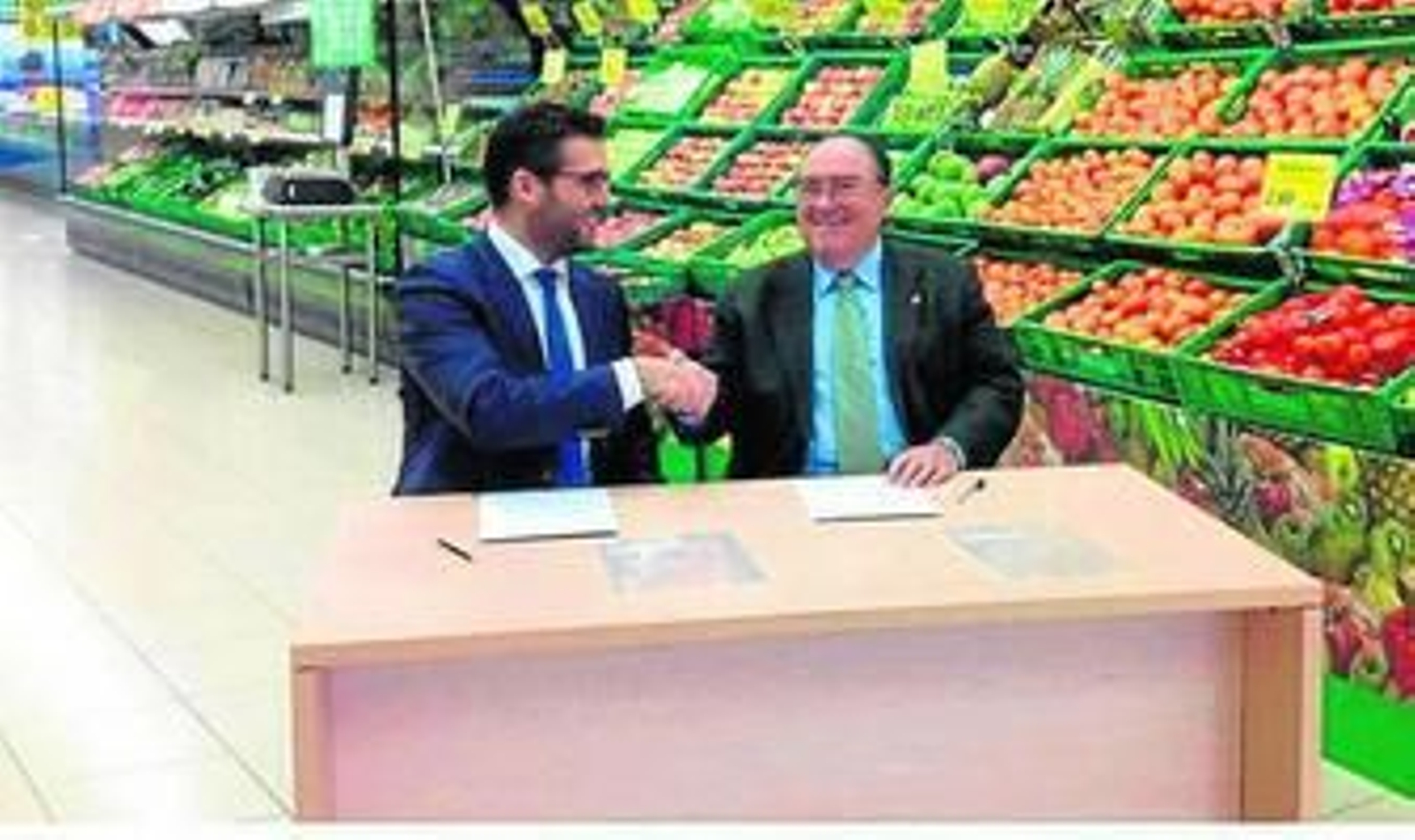 Rodolfo Hernández (izquierda) y Juan Manuel Díaz Cabrera.