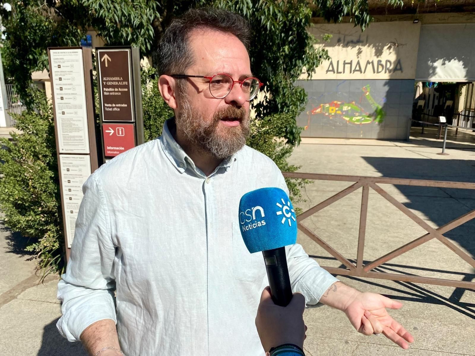 Ibáñez, en la Alhambra.