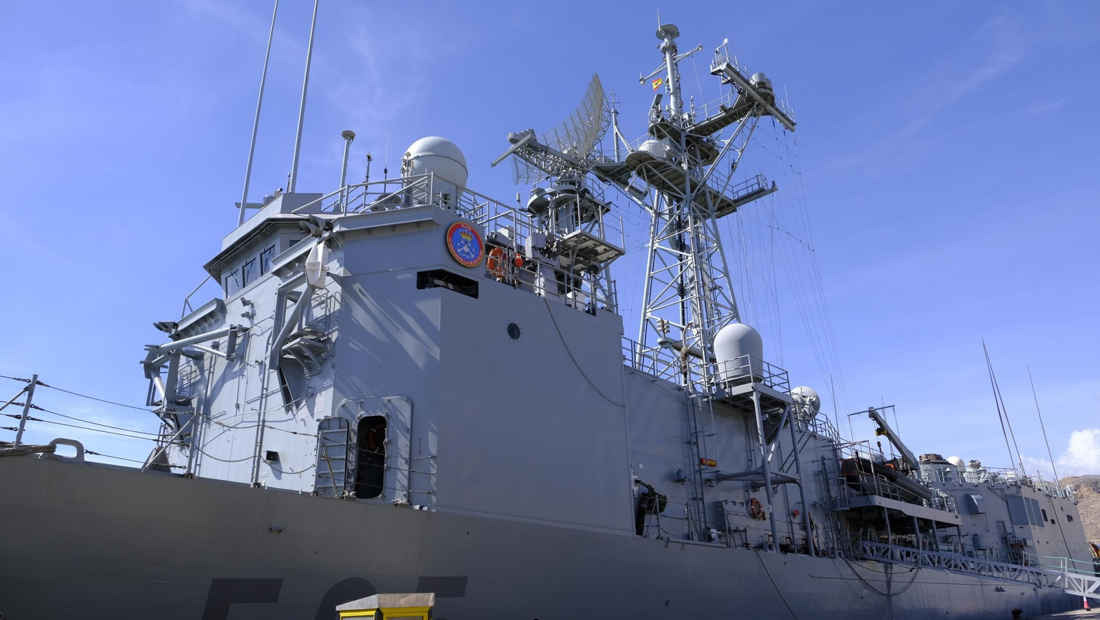 La Fragata Navarra de la Armada Española, visita Almería, en imágenes