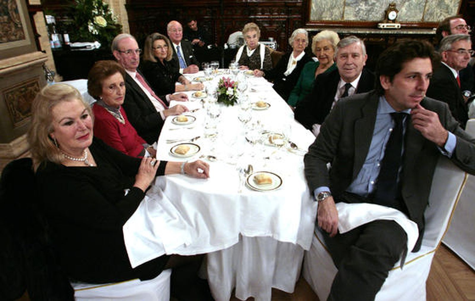 Mercedes Valverde, Pilar González, José María López Puerta, Cristina Heeren, Nicolás Salas, Antonio Pareja, Carmen Fernández de Córdoba, María teresa Alvarado, Alfonso Pérez Moreno y Alfonso Pérez Andrés. / / Reportaje gráfico: Antonio Pizarro / Juan Carlos Muñoz / Juan Carlos Vázquez