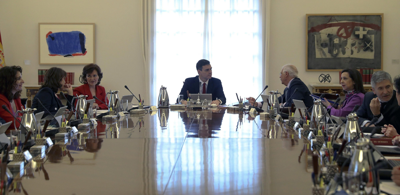 Las imágenes del primer Consejo de Ministros del Gobierno de Pedro Sánchez