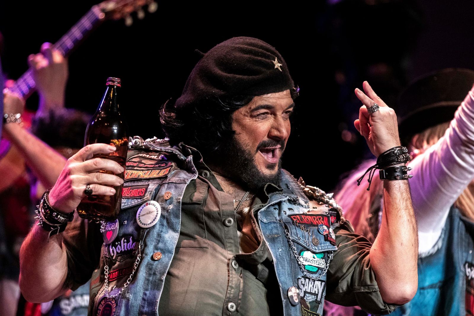 La chirigota 'Los butaneros, chirigota de CAI/CDC'.