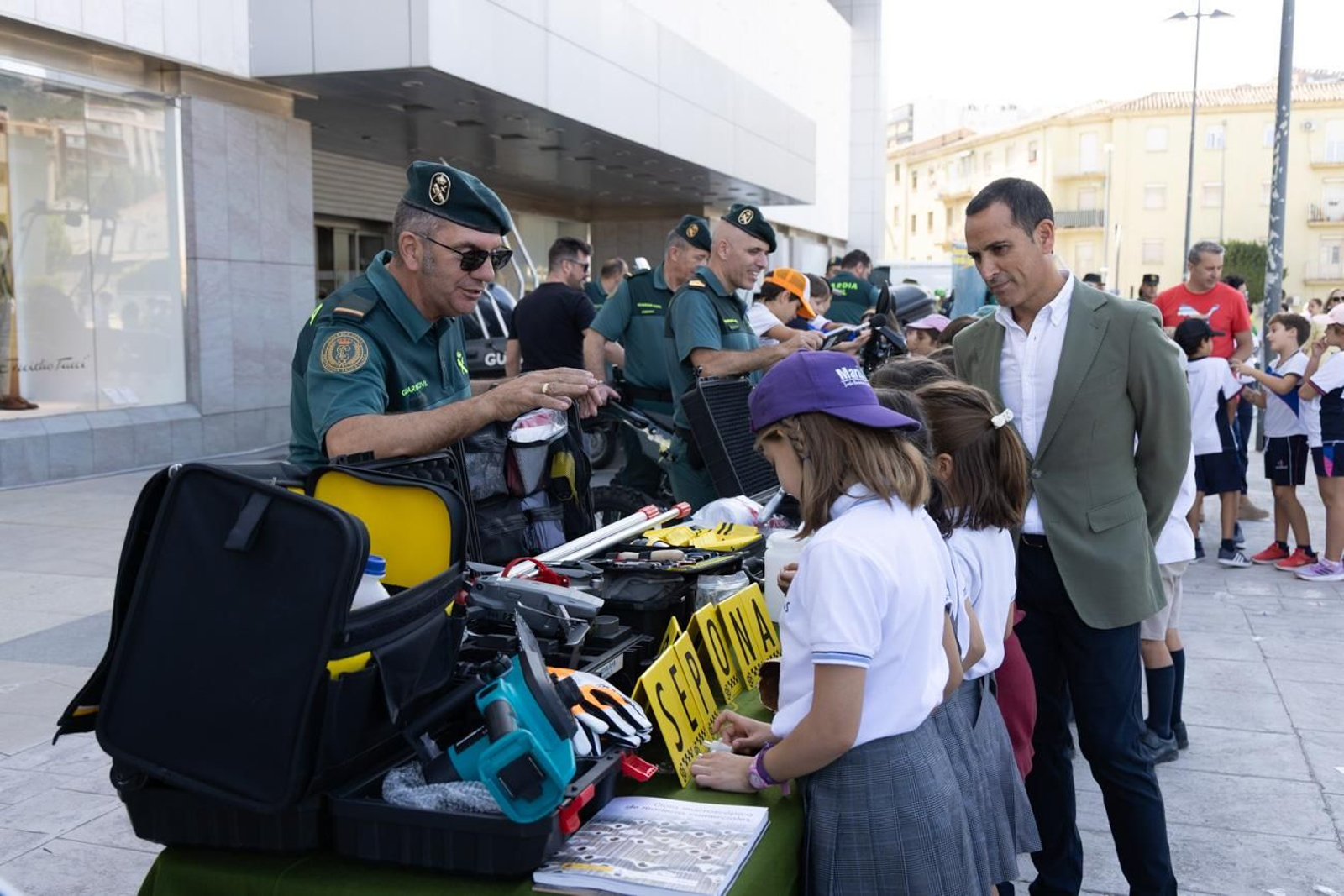 Jornada de puertas abiertas de la Comandancia de la Guardia Civil