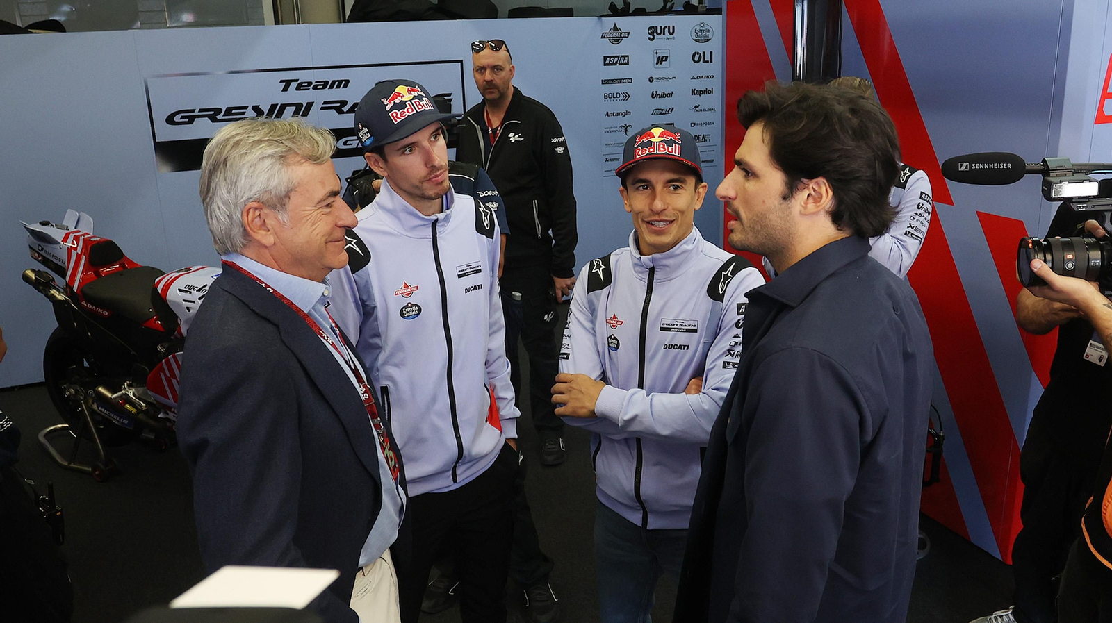 Imágenes del gran ambiente el domingo de carreras MotoGP en el Circuito de Jerez