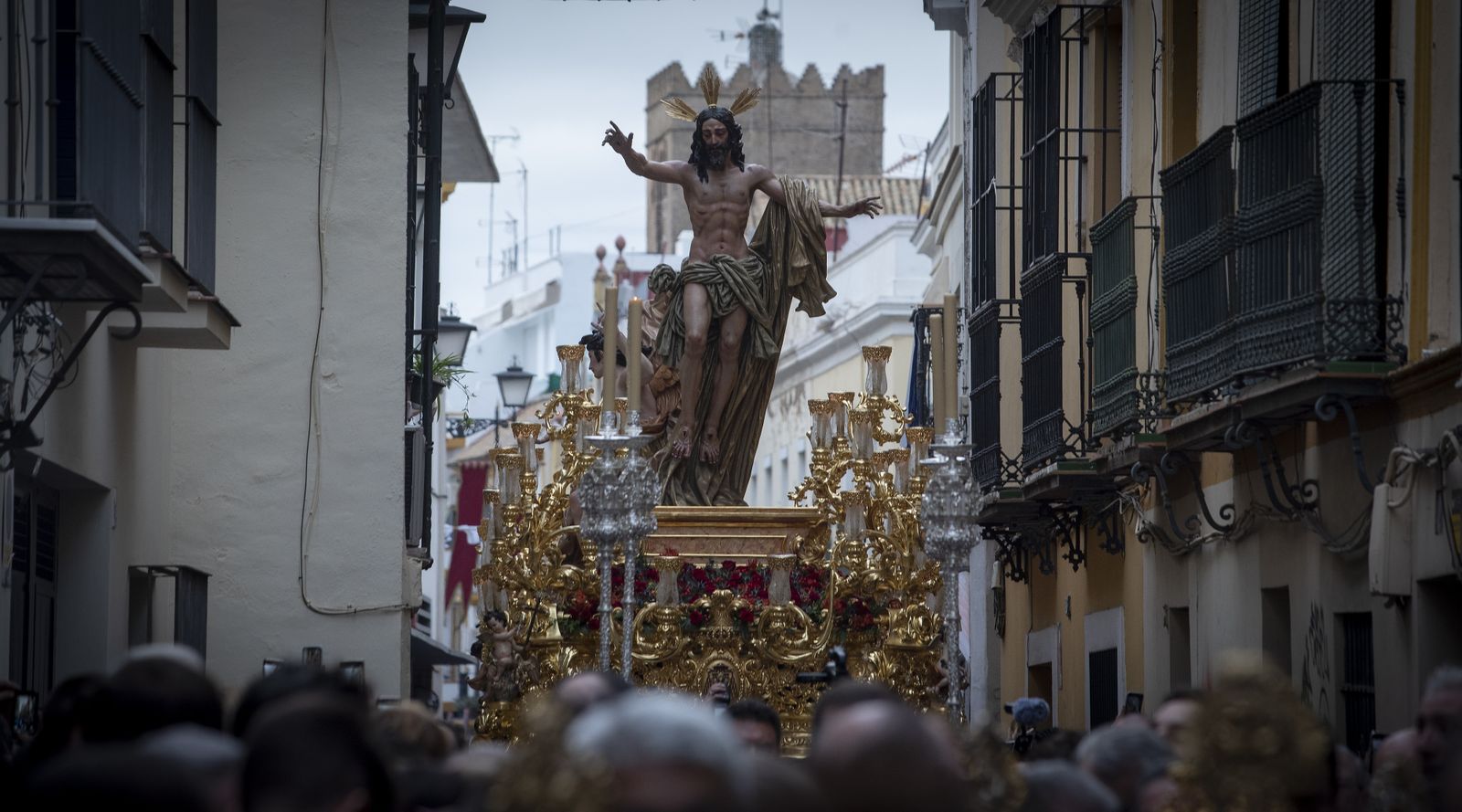 Las imágenes de la salida extraordinaria del Señor de la Resurrección