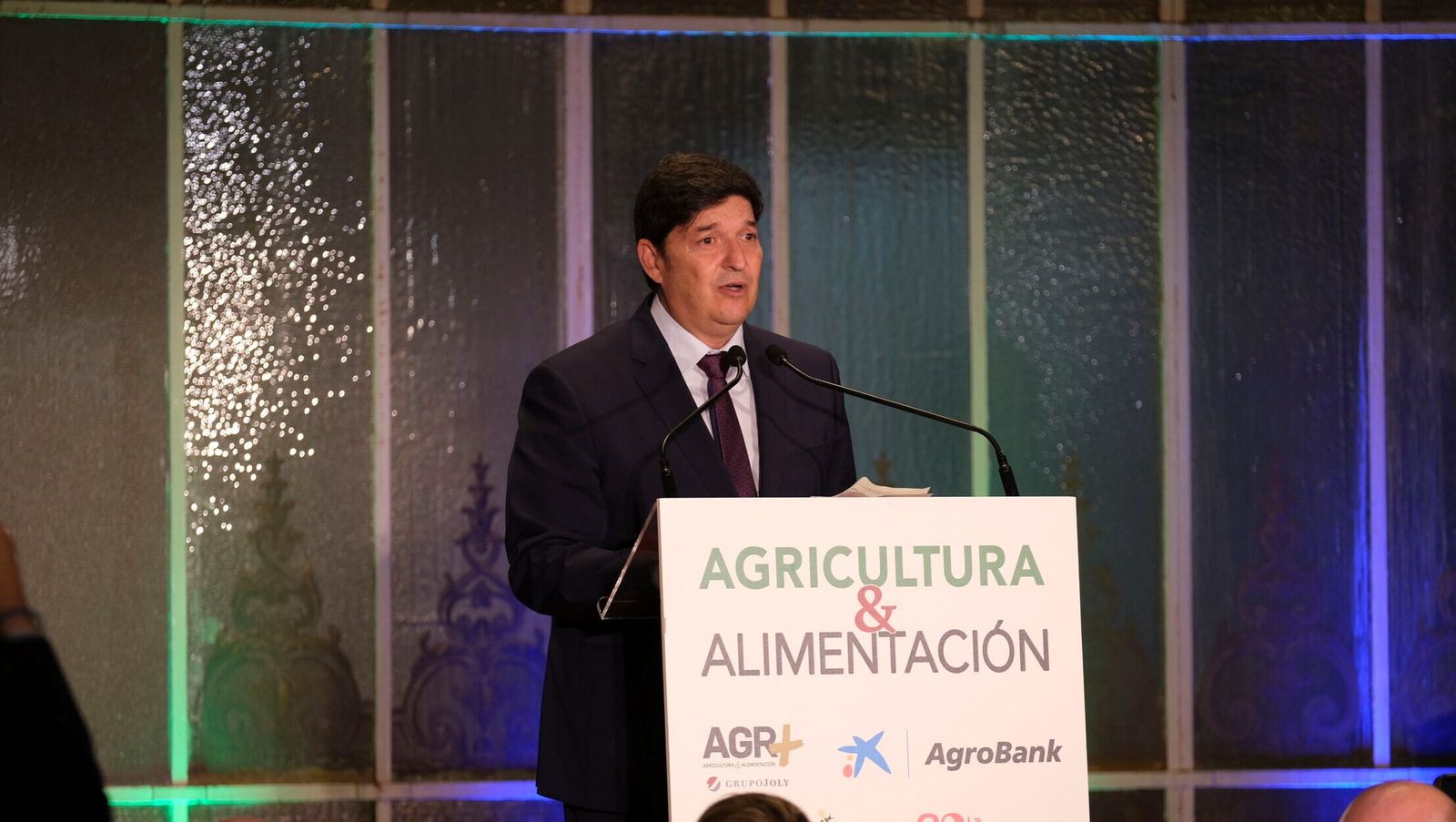 Antonio Martínez (AgroBank): “Presencia en los municipios y especialización, nuestras guías”