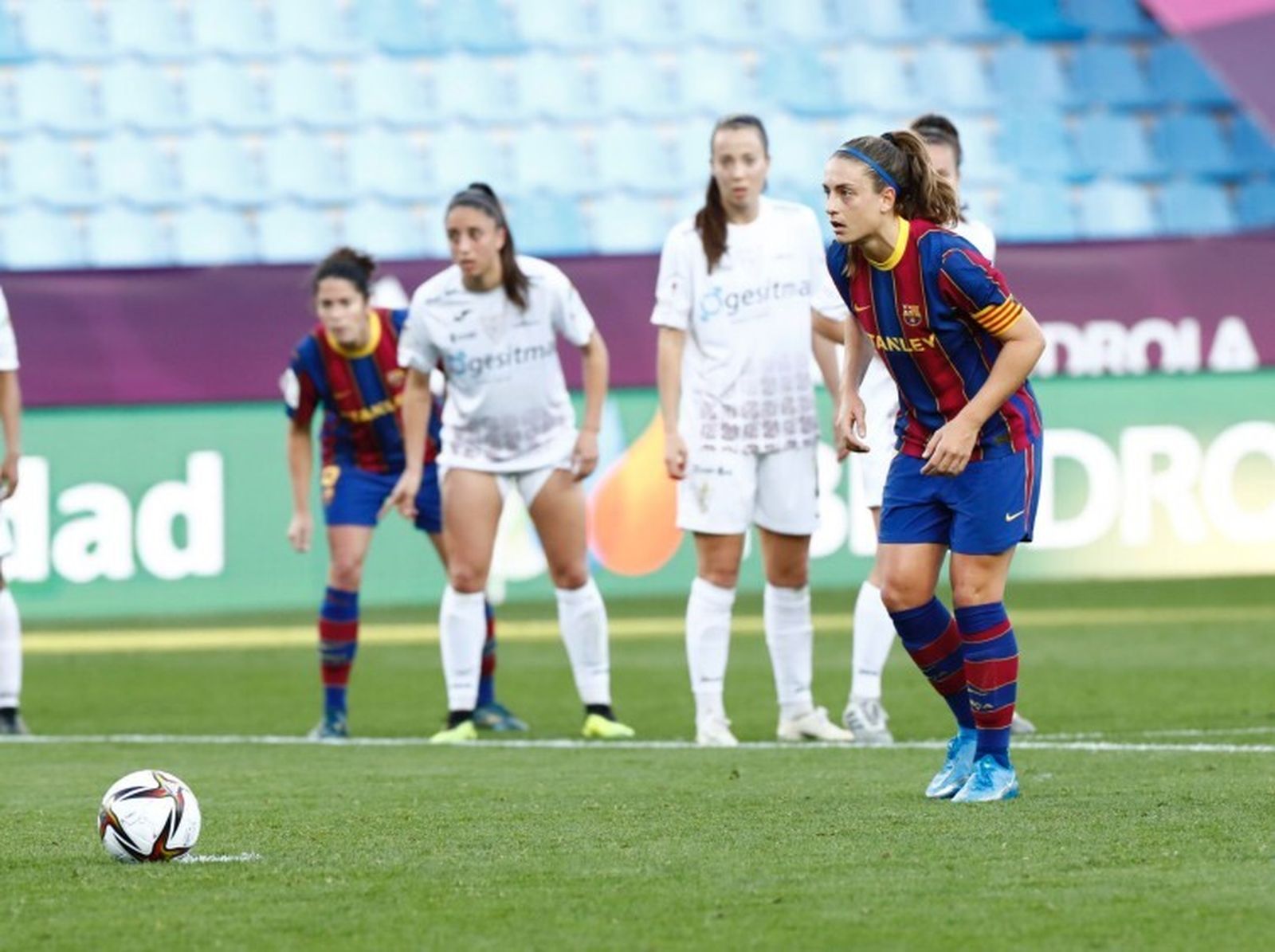 Las fotos de la final de la Copa de la Reina Barcelona-Logroño en La Rosaleda