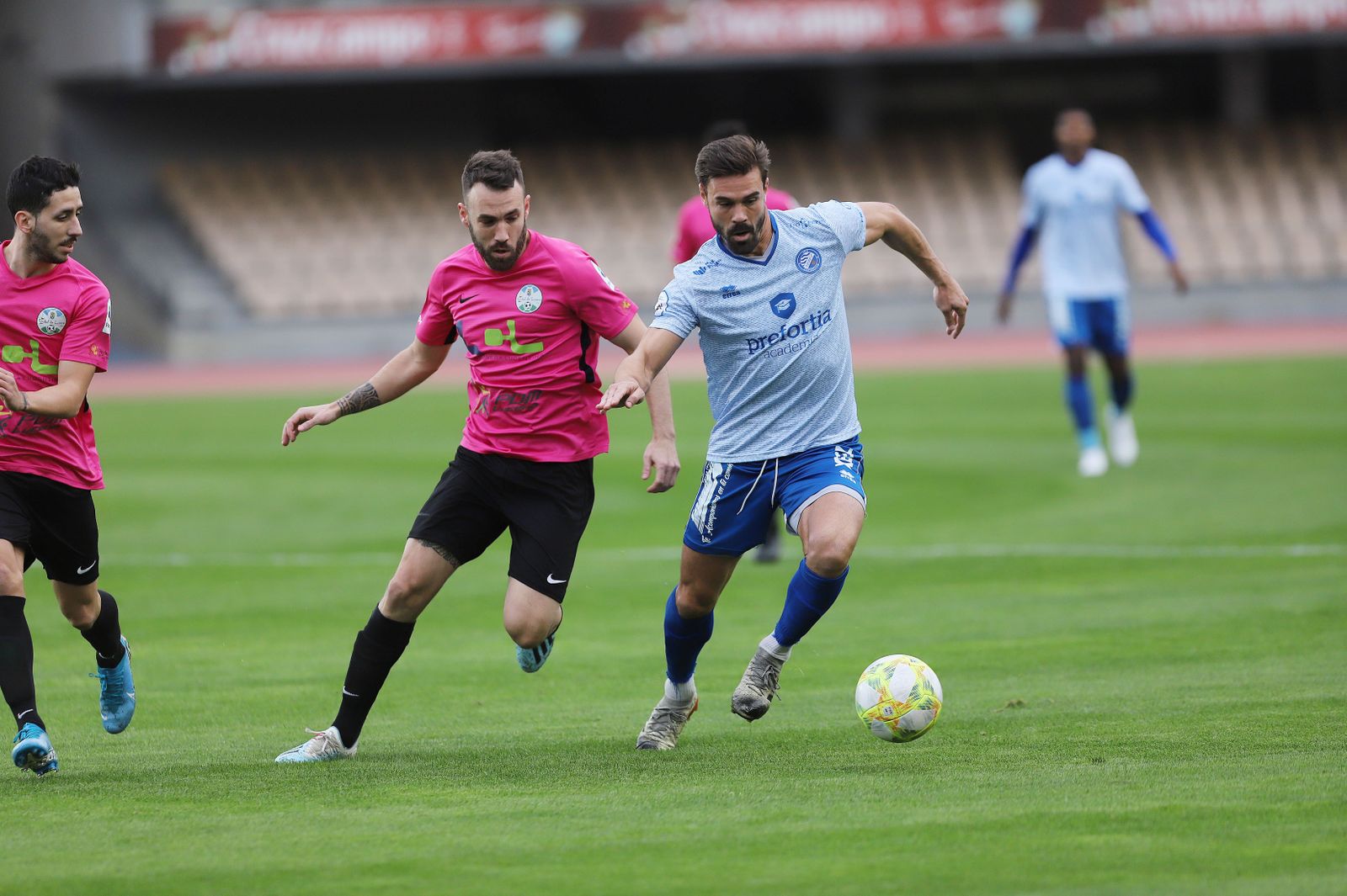 Chico Díaz, lesionado, está descartado para el partido contra el Arcos.
