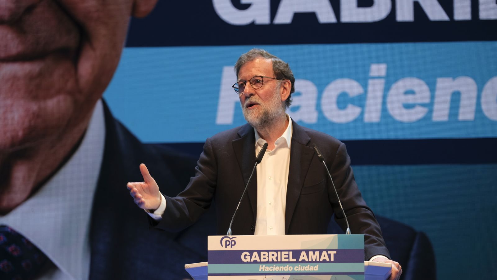 Imágenes de Rajoy apoyando la candidatura de Gabriel Amat a la Alcaldía de Roquetas de Mar