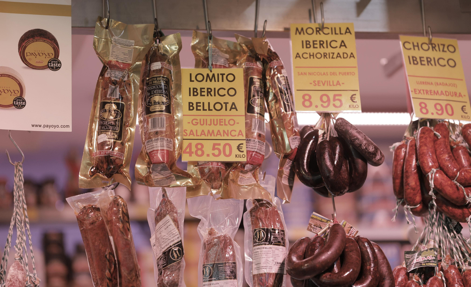 Así están los precios en el mercado de Triana, todas las imágenes