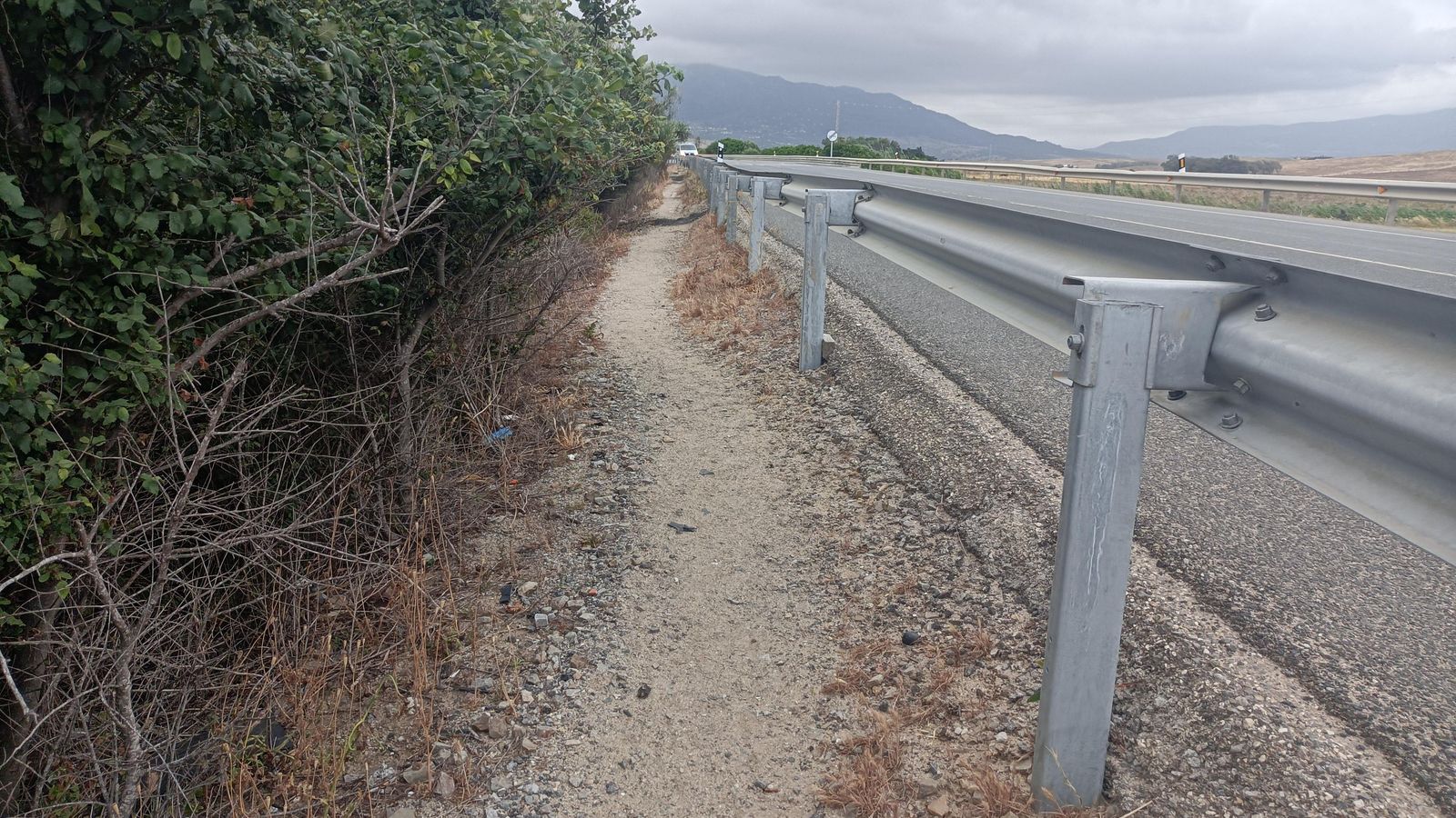 Vamos tras el quitamiedos junto a la N-340