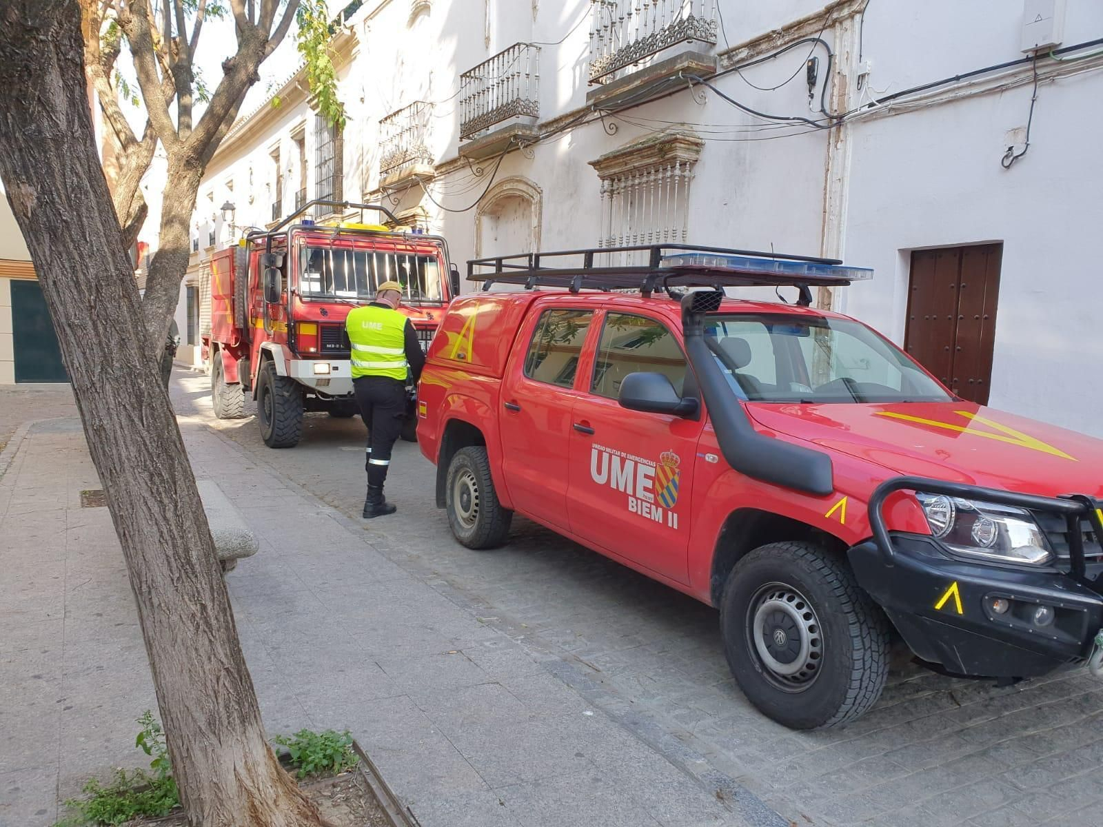 LA UME, durante su actuación en la Residencia Hospital de San Sebastián, en Palma del Río.
