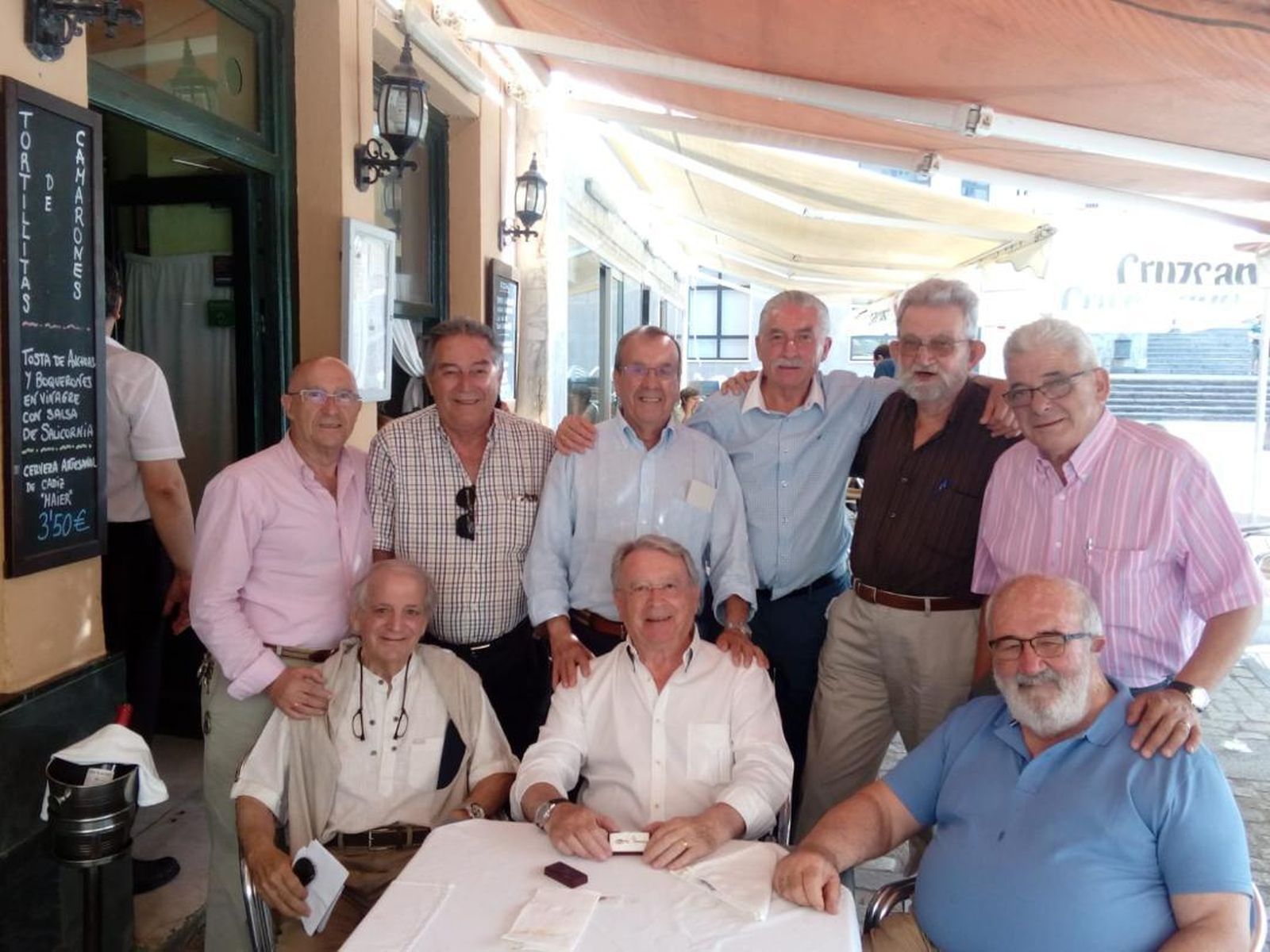 El homenajeado Benito Moral con Alfonso Cañuelo, Javier Delgado Lallemand, Miguel Ángel Huguet, Antonio Gómez de Barreda, Cristian Wagner, Alberto Pérez Moreno y José Antonio Barbudo.