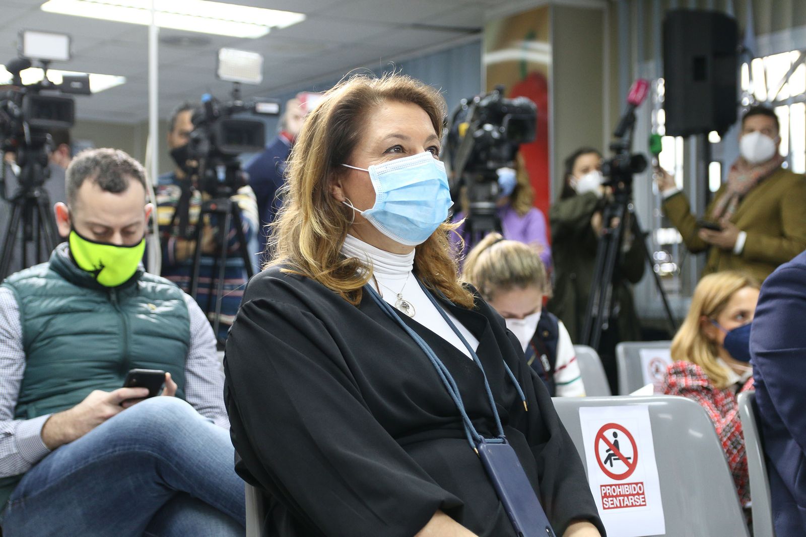 Fotogalería Juanma Moreno visita la cooperativa Murgiverde