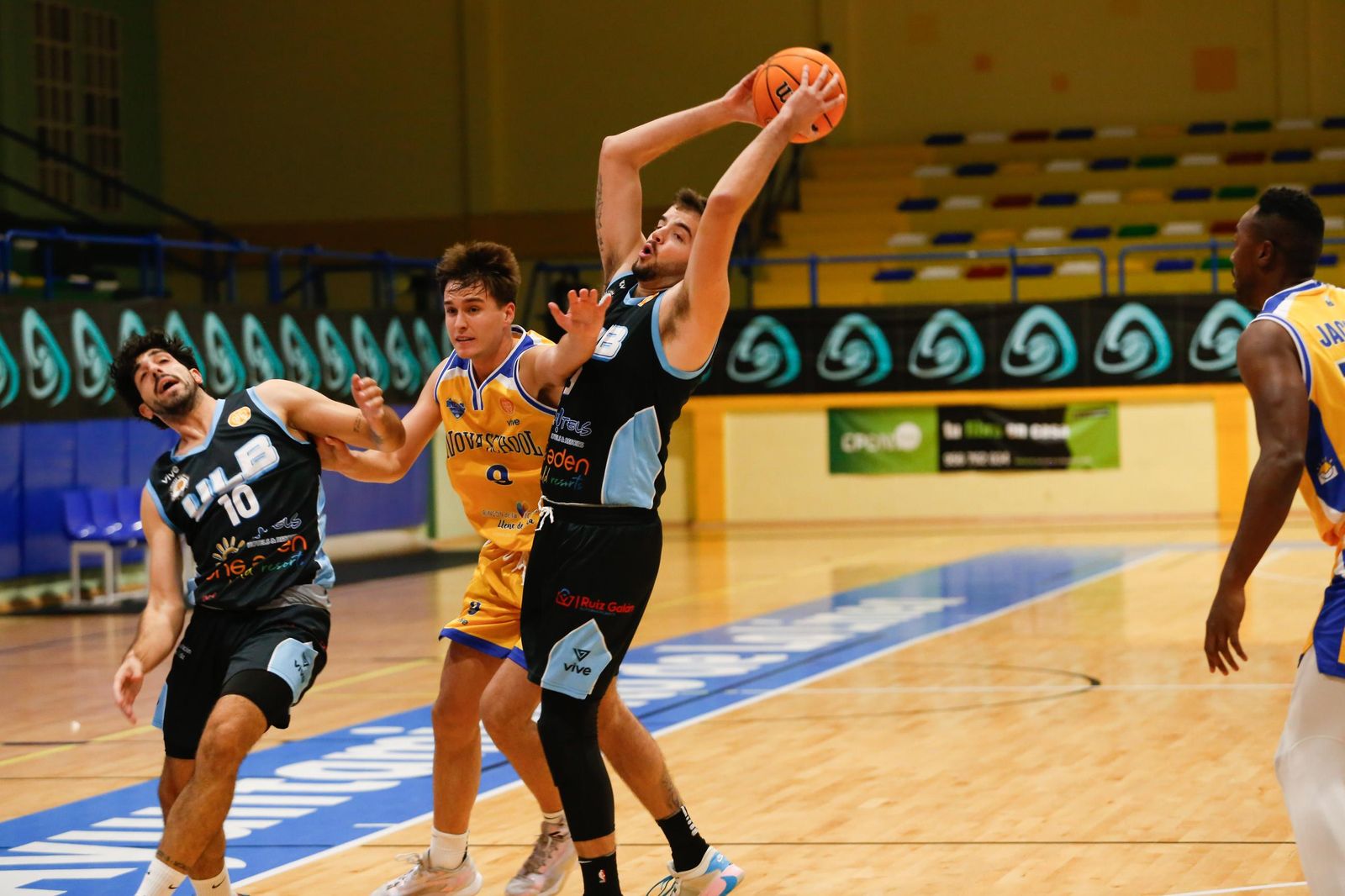 Las fotos del ULB-Novaschool de la Tercera FEB