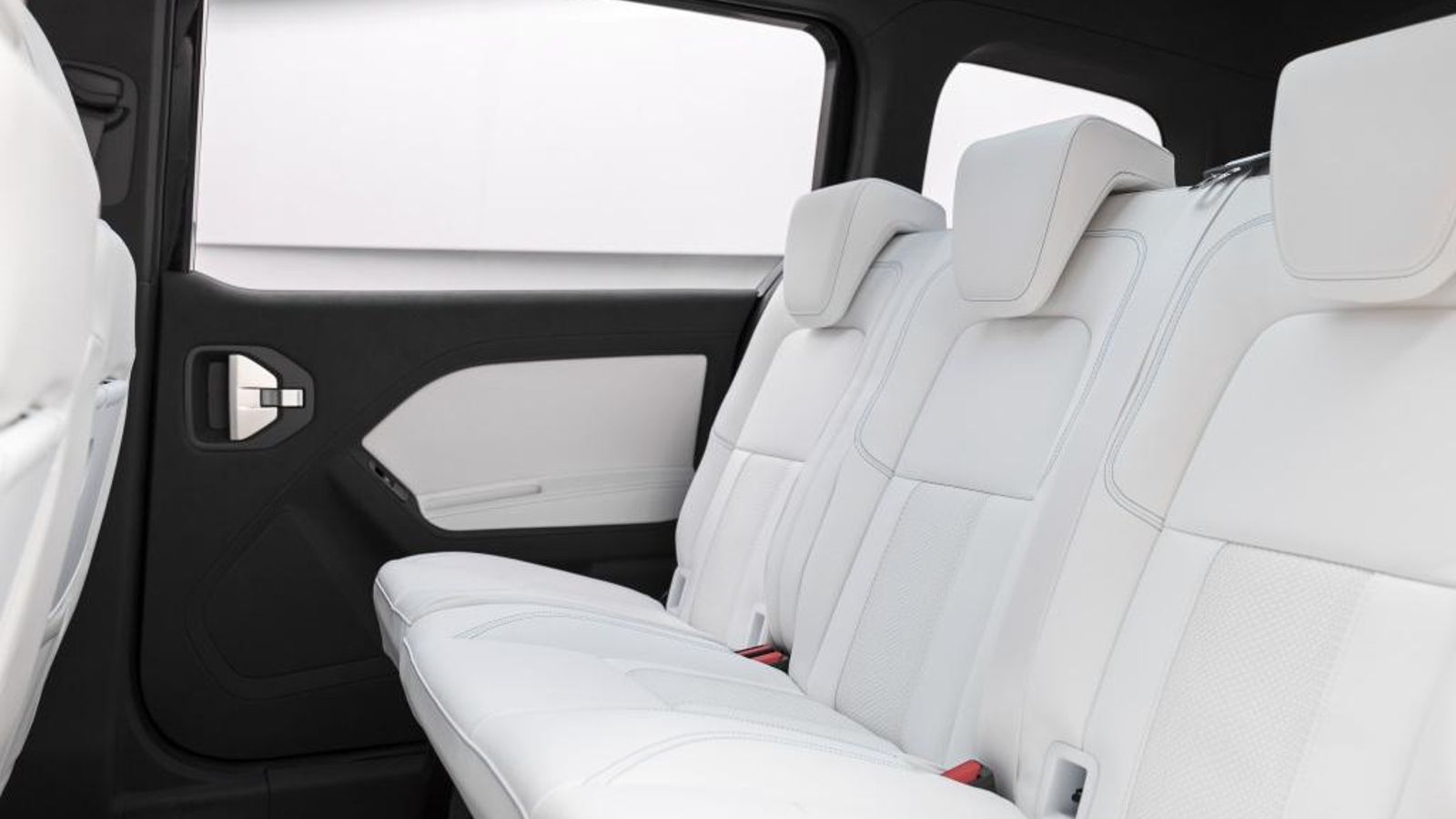 La segunda fila de asientos tendrá una anchura que permitirá colocar tres asientos infantiles.