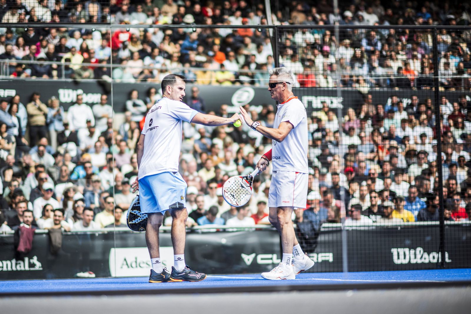 Las mejores fotos de la segunda jornada del pádel en el Estadio de la Cartuja