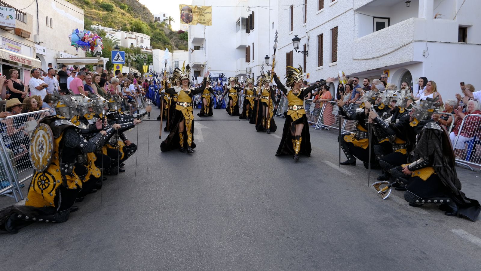 Imágenes del desfile de Moros y Cristianos de Mojácar
