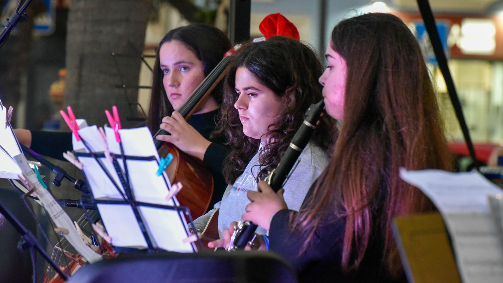 Concierto de Navidad de los alumnos de la Escuela sanchez Verdú en la Plaza Alta