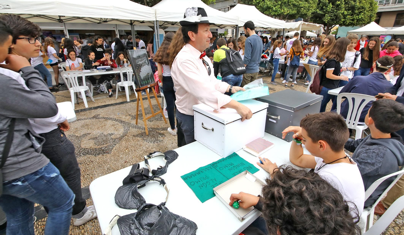 Imágenes de la VII Feria de la Ciencia en la Calle