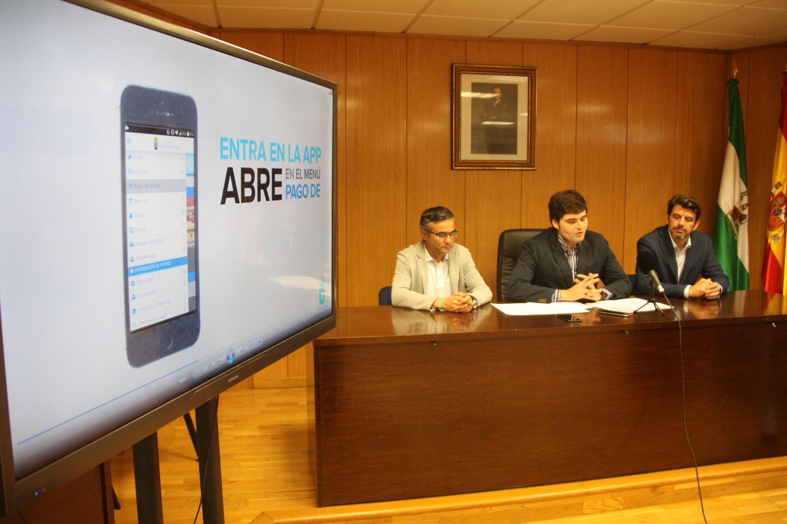 De izquierda a derecha, Francisco Galindo, Francisco Gutiérrez y Diego Fernández.