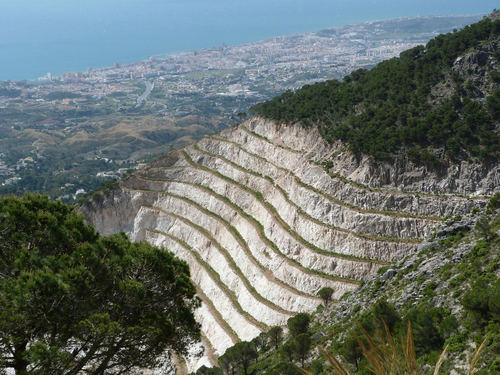 La cantera restaurada que se aprecia durante la ruta.