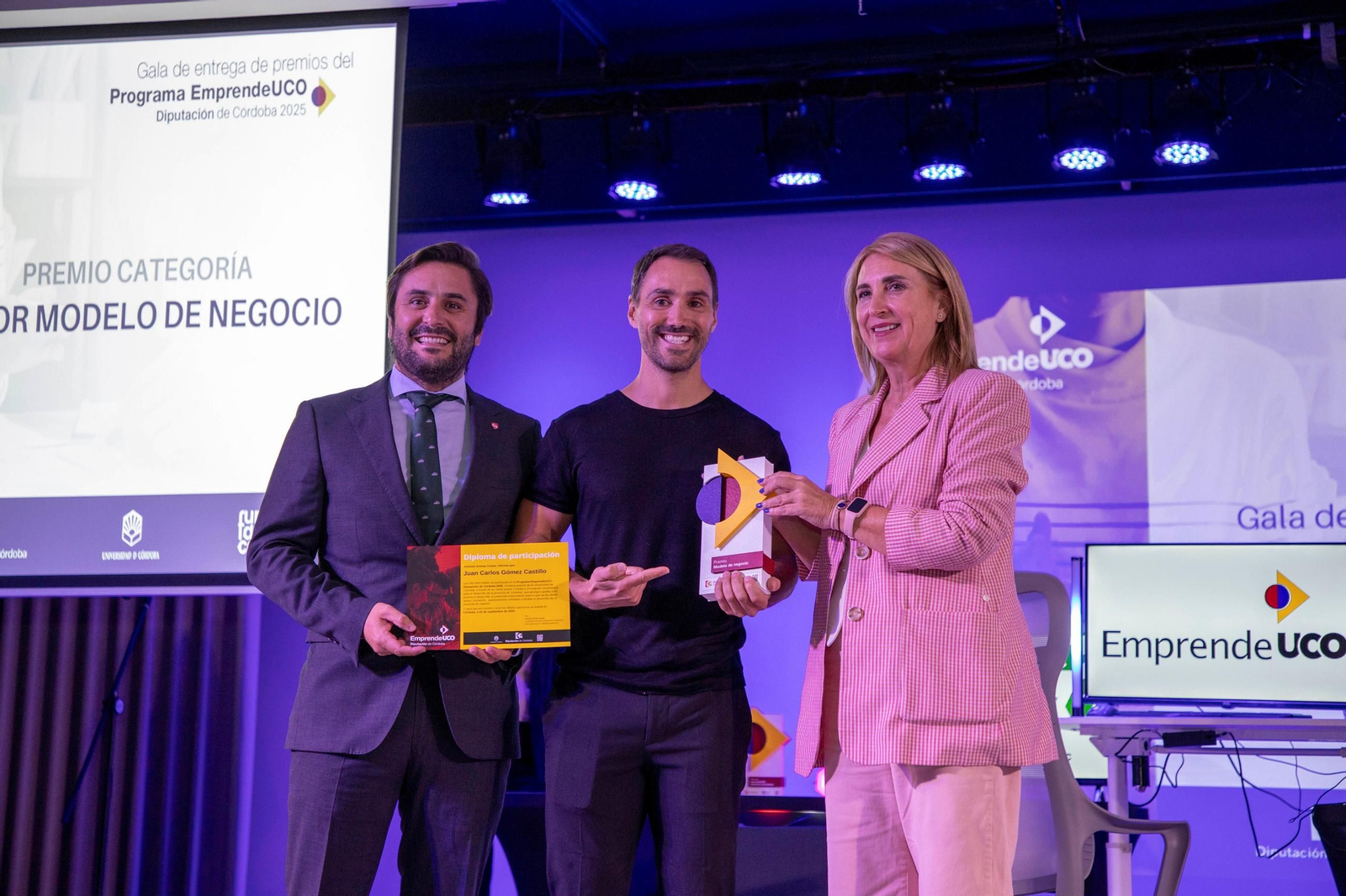 La entrega de los premios EmprendeUCO, en imágenes