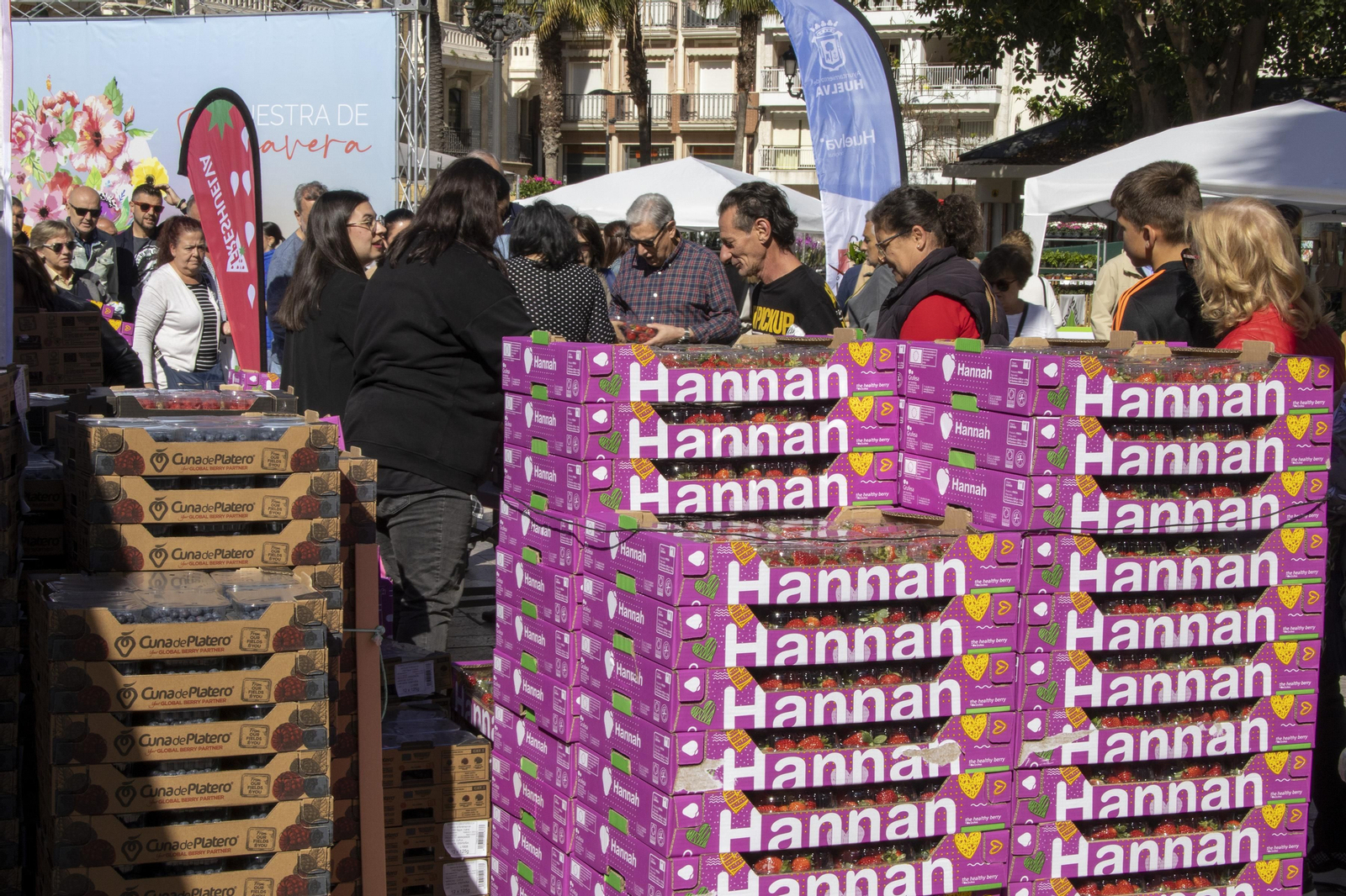 Las mejores imágenes de la Muestra de Primavera en Plaza de las Monjas, Huelva