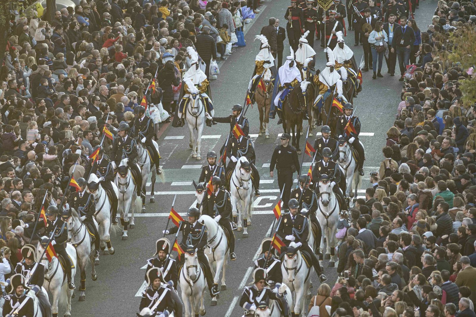 La Cabalgata de los Reyes Magos de Sevilla, en imágenes