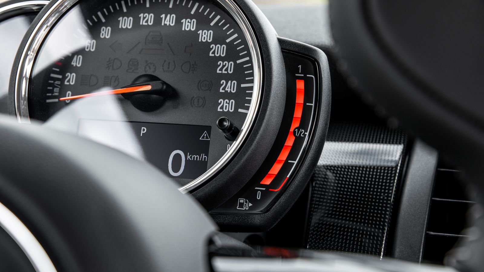 El cuadro de instrumentos destaca por la incorporación de detalles innovadores.