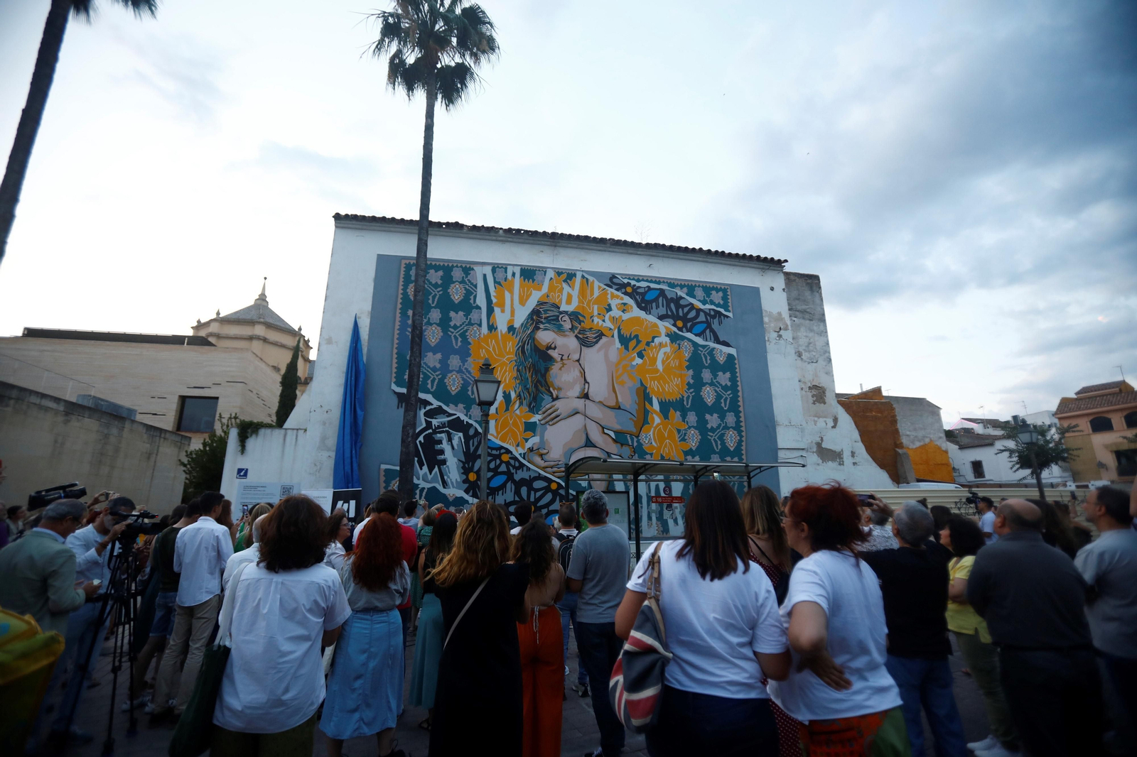 Córdoba inaugura un mural por la paz en Ucrania, en imágenes