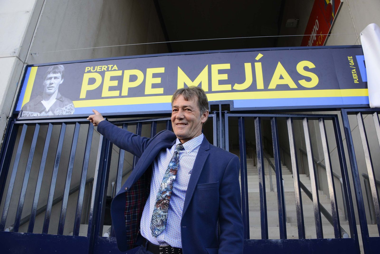 Pepe Mejías, el día en el que fue inaugurada la puerta con su nombre en el Estadio Carranza.