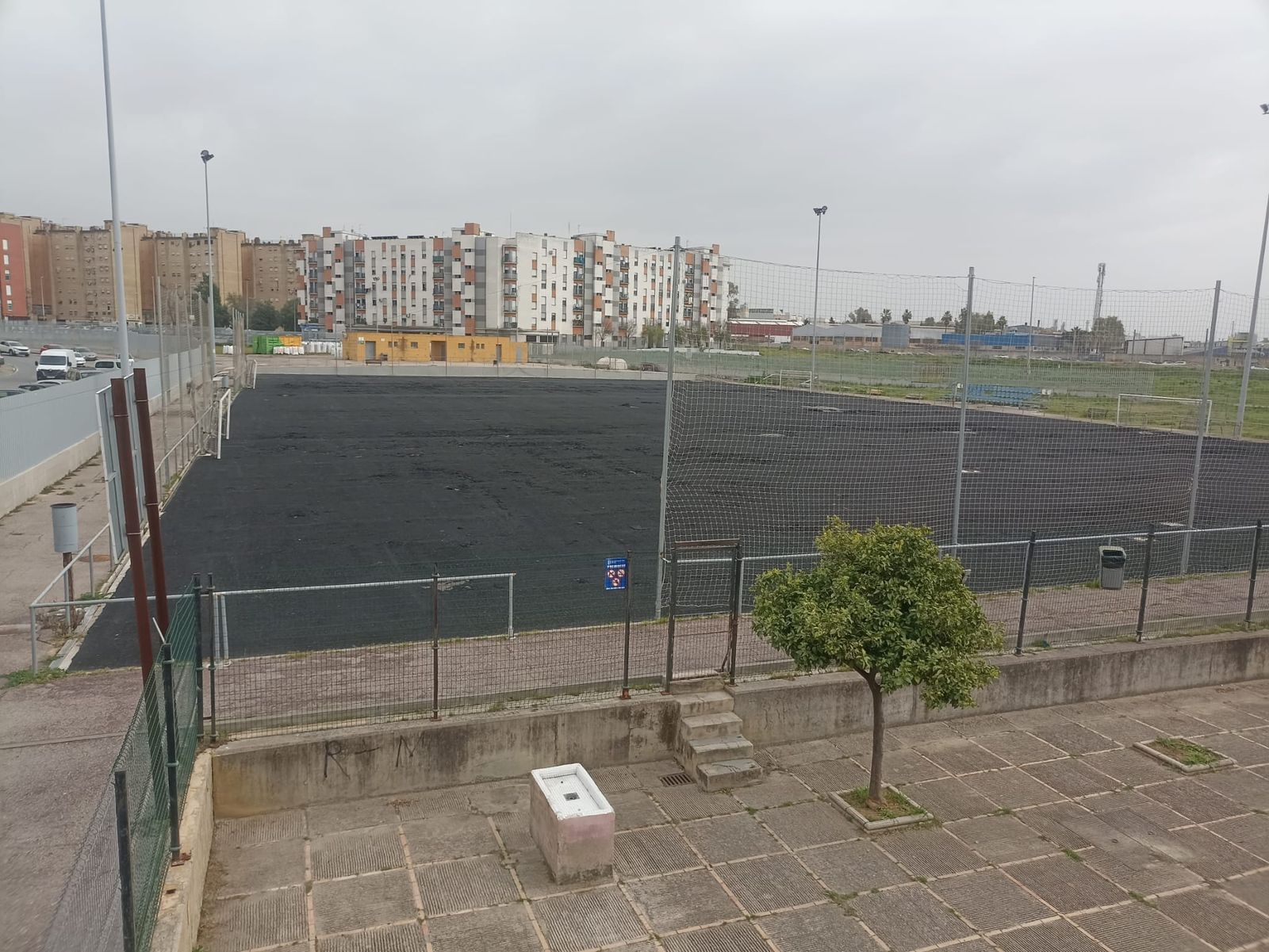 Una imagen del estado de las obras en el campo de San Telmo.