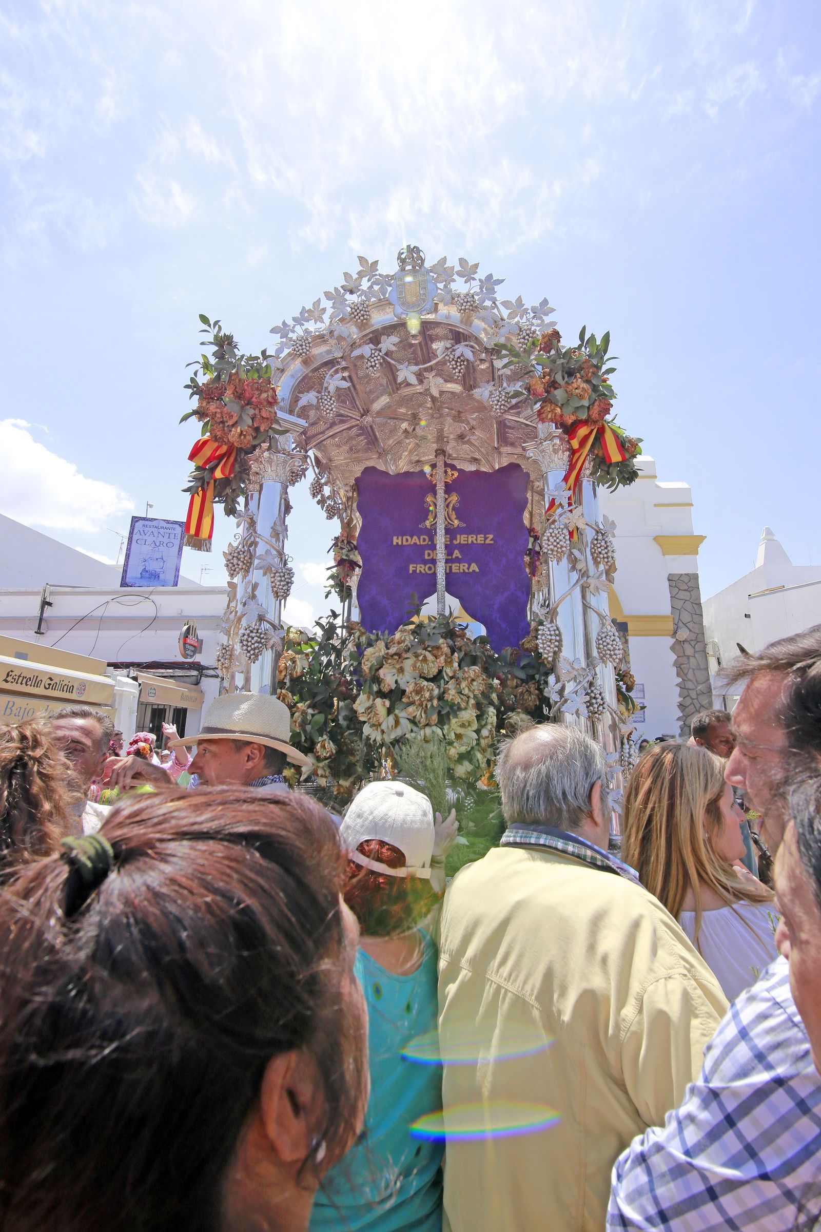 La Hermandad de Jerez llegando a casa