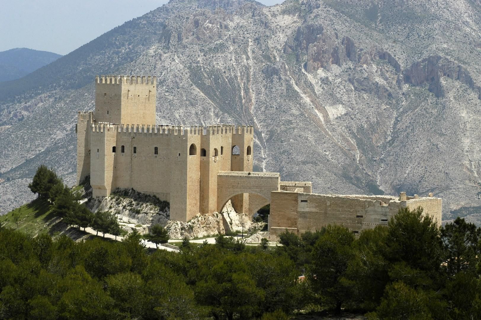Vista general del castillo de Vélez Blanco.