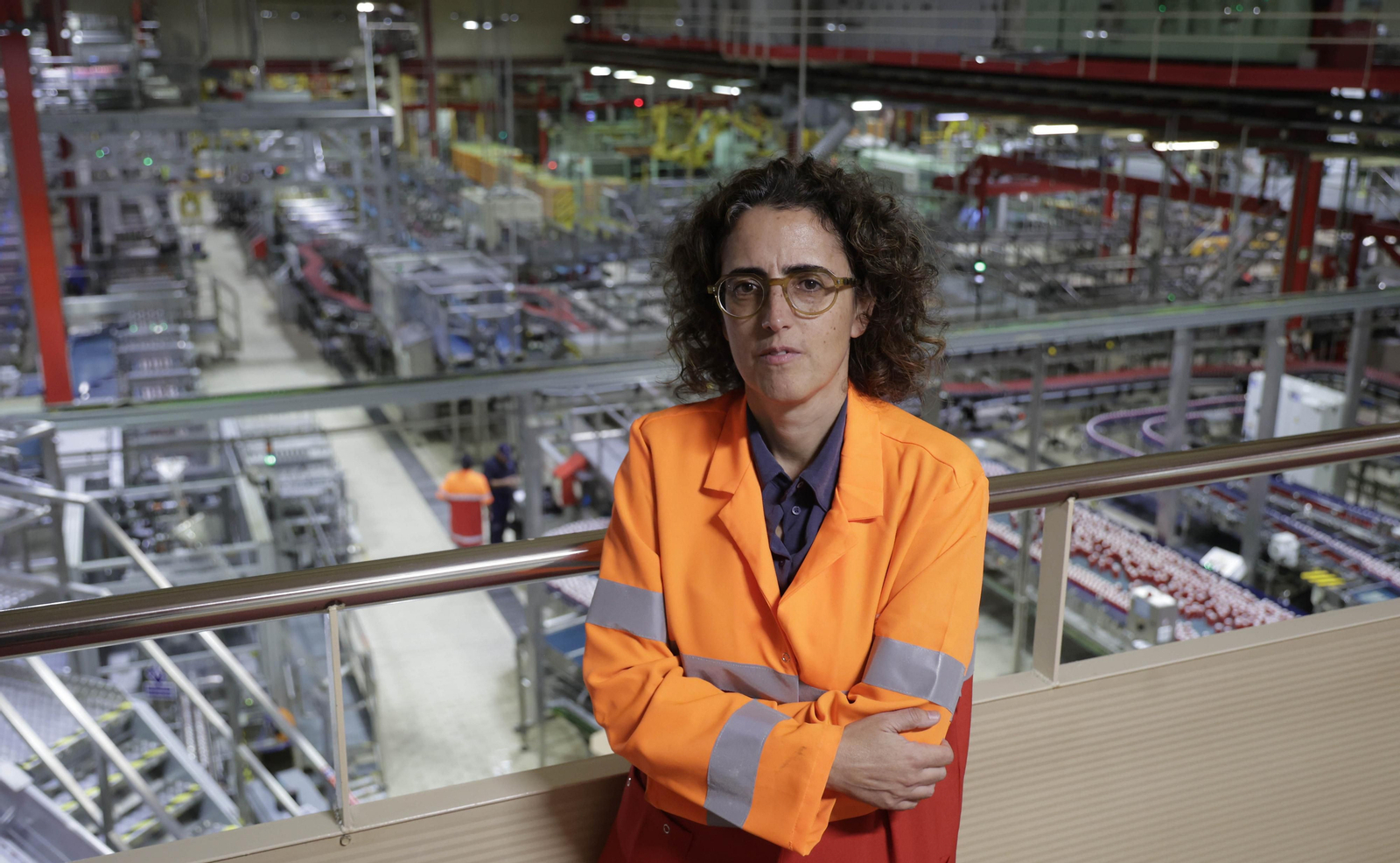 Belén Barreiro, en la planta embotelladora que dirige.