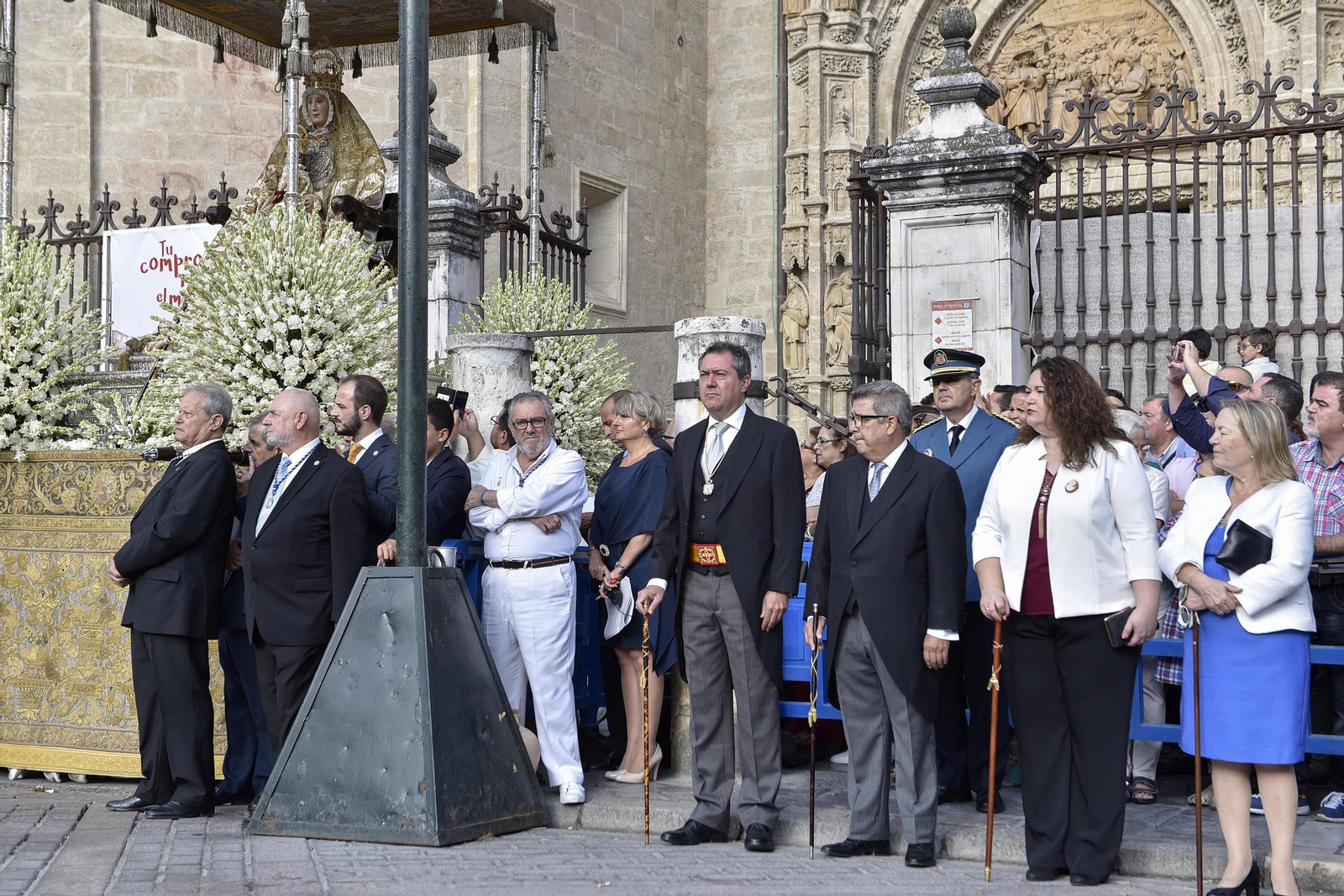 La procesión de la Virgen de los Reyes, en imágenes