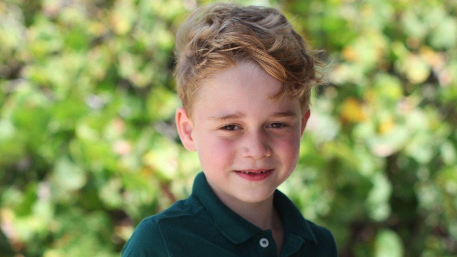 Primer plano del hijo mayor de los duques de Cambridge.