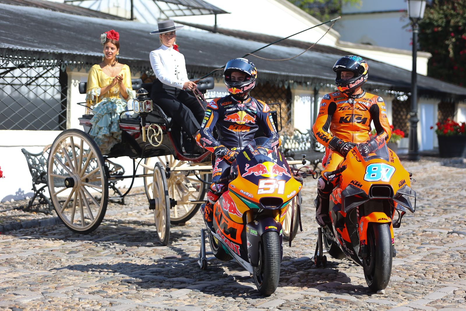 Pedro Acosta y Remy Gardner 'ruedan' en González Byass