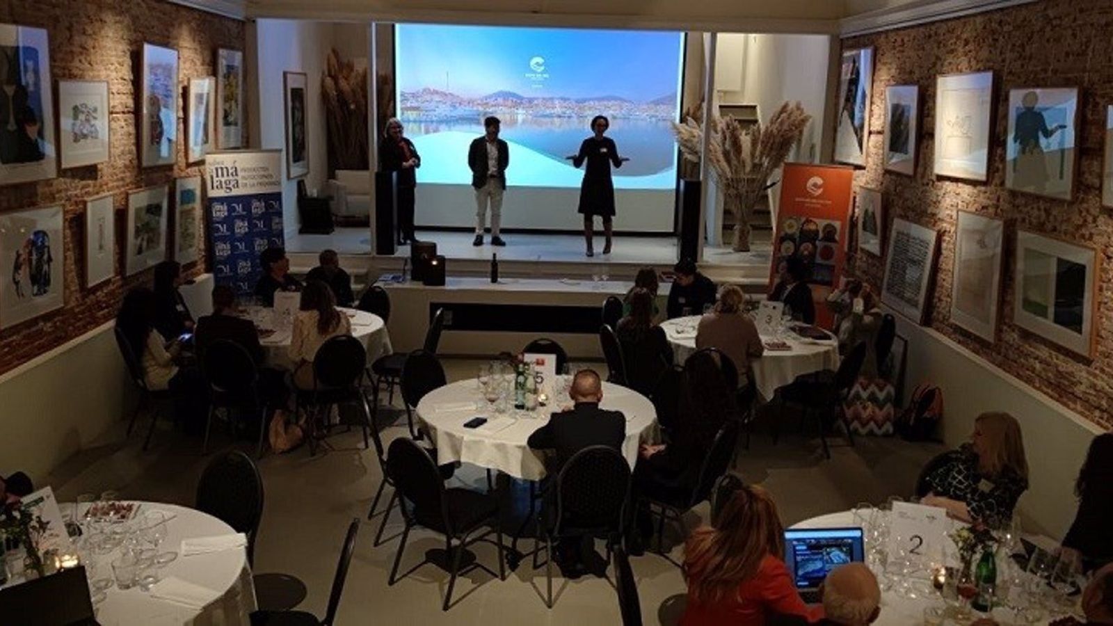 Jornada profesional en La Haya.