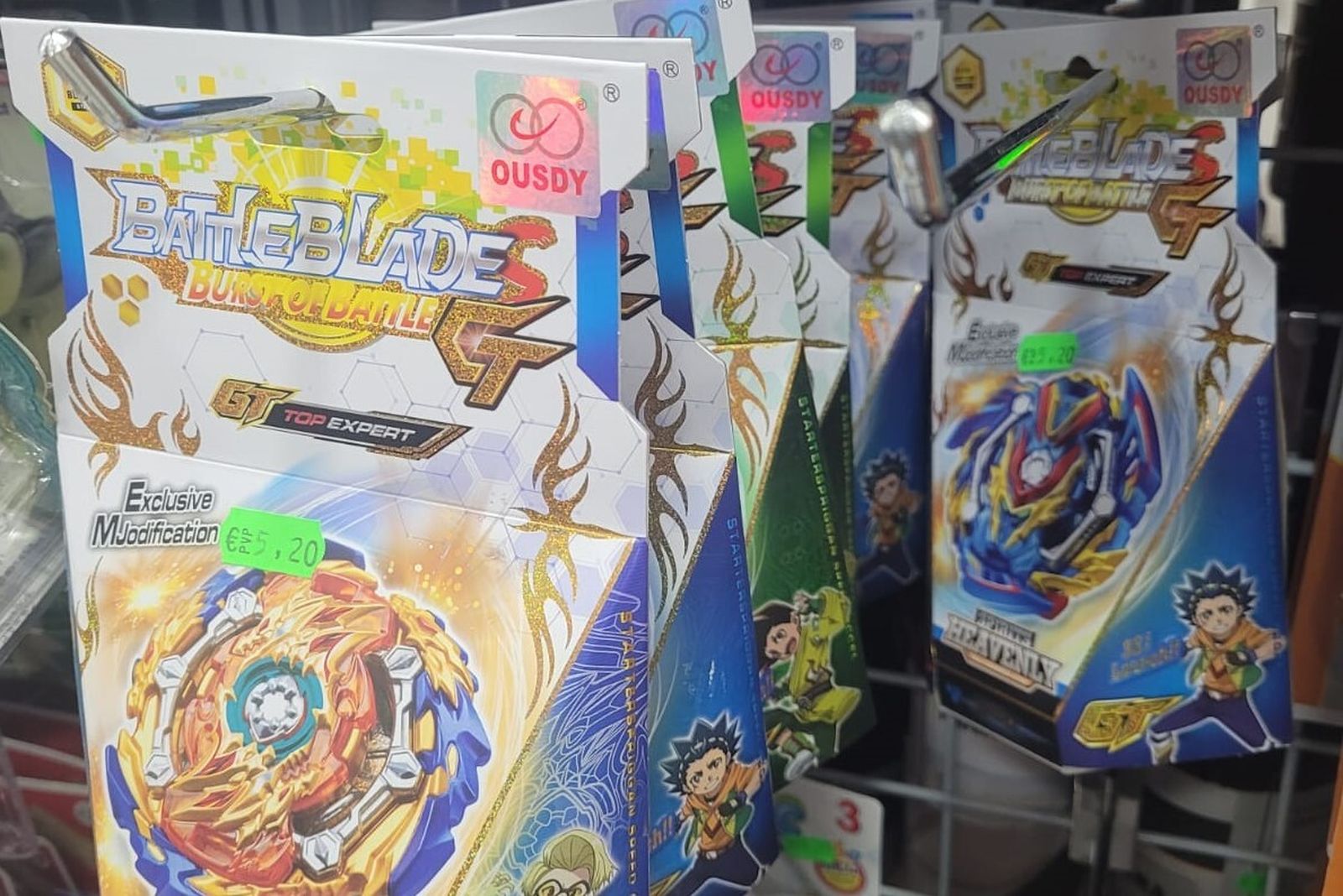 Algunos de los juguetes incautados.